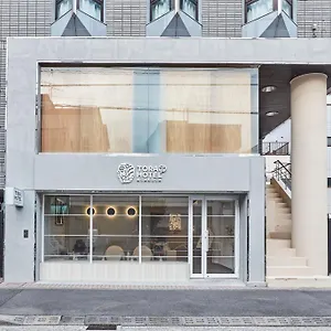 Tora Asakusa 도쿄